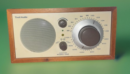Tivoli audio radio henry - radio,