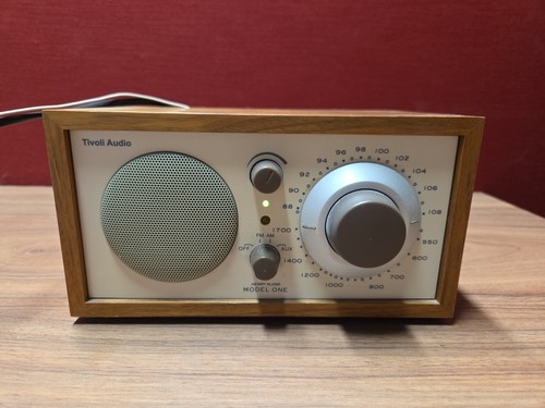 Tivoli audio radio model one - tivoli,